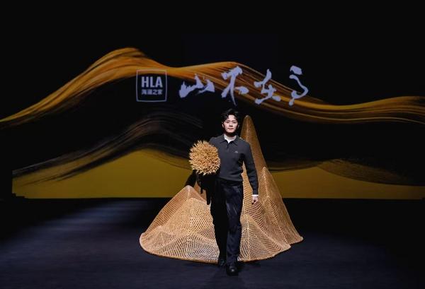 超155亿元成为服装大消费头部品牌冰球突破海澜之家2025三季度营收(图3)