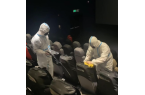 座椅上布满白色虫卵当地影院回应冰球突破豪